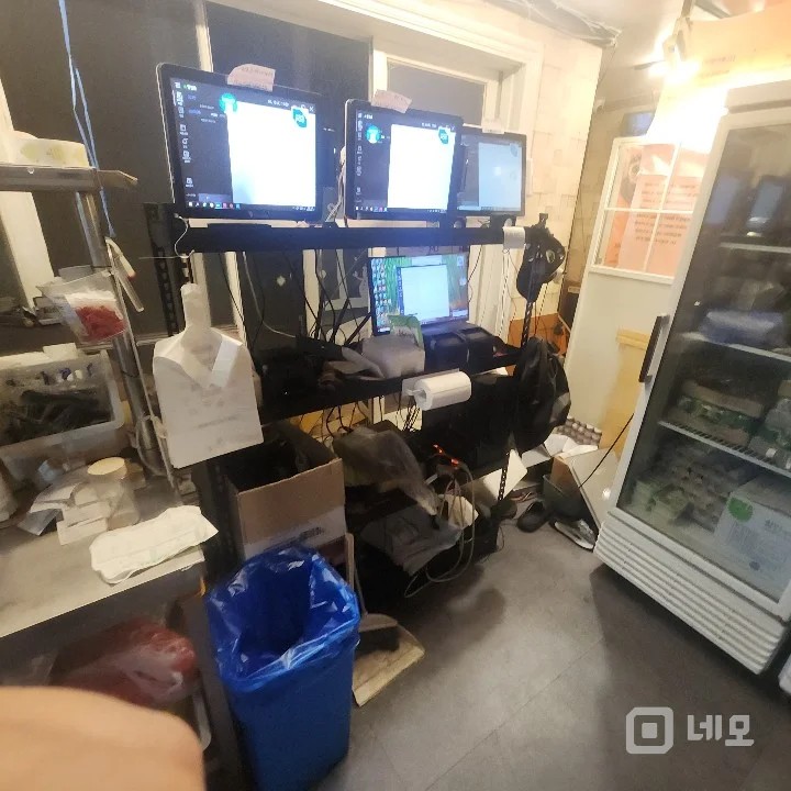 단독주택을 2,3층으로 개량한 고기및 일반식당 매물의 19번째 사진