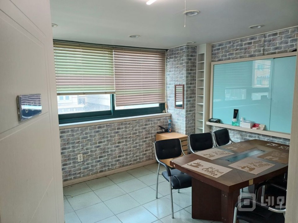 먹골역 초역세권 2층 사무실,남향,내부화장실,주차 1대 매물의 3번째 사진