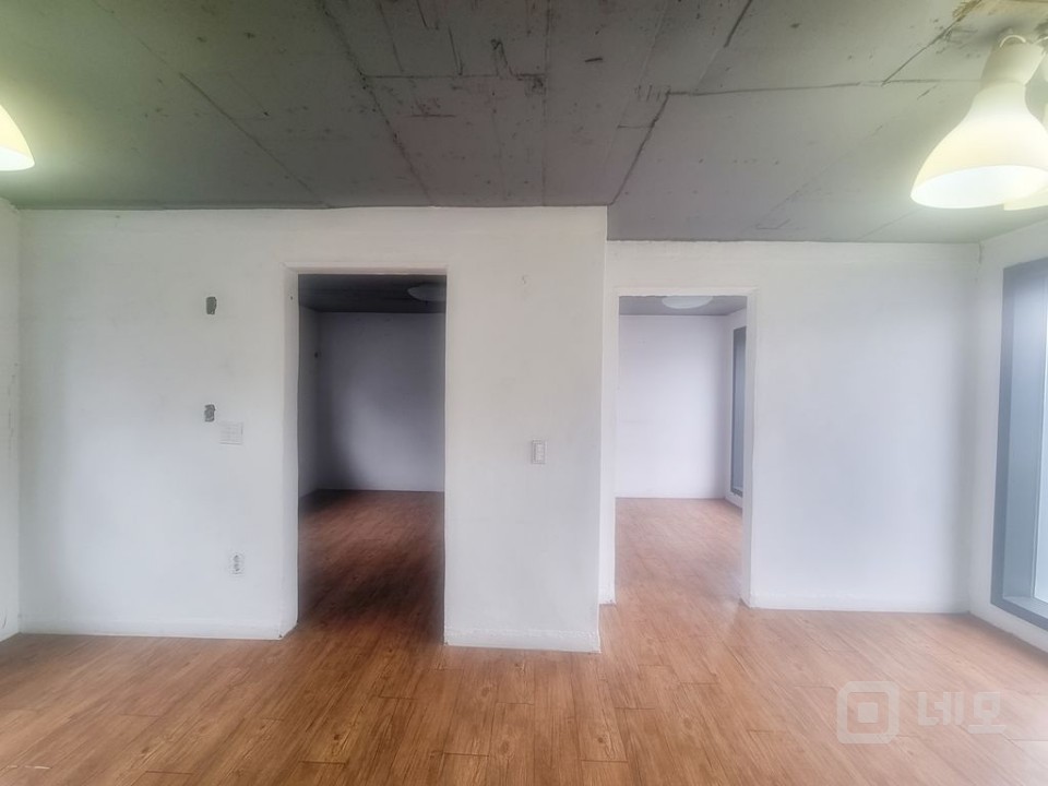 홍대 합정역 메타폴리스 뒤 가성비 아주좋은 상가사무실!! 매물의 2번째 사진