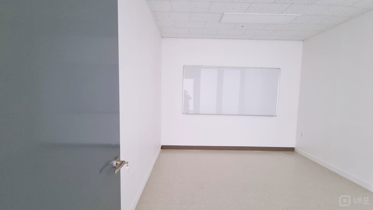 전용28 룸3 탕비 신축 인프라 최상 지산건물 매물의 6번째 사진