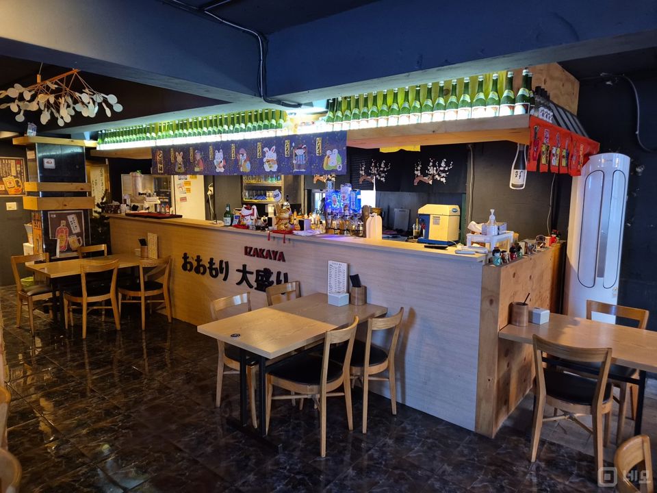 상봉동 복합상권에 위치한 이자카야 매물의 5번째 사진