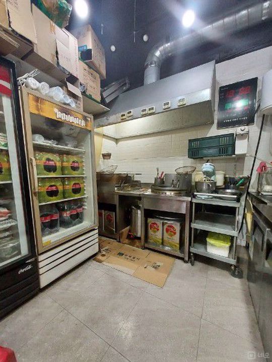 부산 금곡동 대로변 1층 치킨집 매물의 2번째 사진