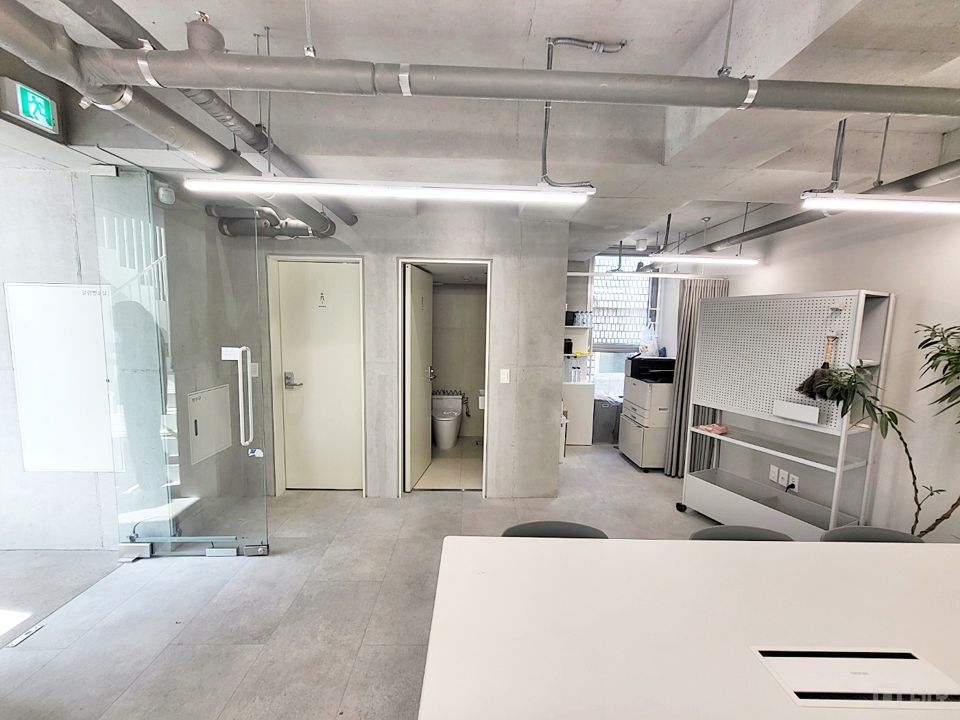 ★ 신축급 내외관 특급 인테리어 디자인 사무공간 카페테리아 ★ 매물의 18번째 사진