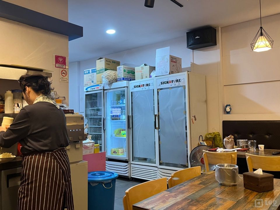 신림동 대로변 1층, 역세권 위치해 접근성 좋은 치킨집 매물의 5번째 사진