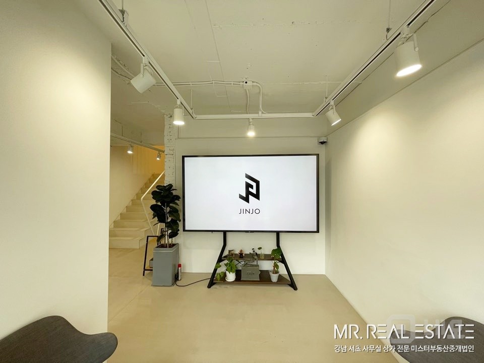 강남구청역1분.주차4대.내외관ACE.미니사옥 매물의 3번째 사진