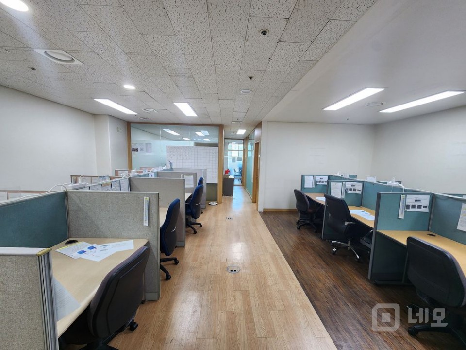 가산디지털 단지역 연결건물. 즉시입주.집기인수가능 매물의 7번째 사진