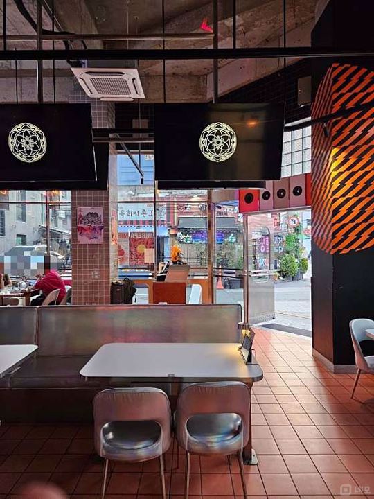 잠실동 초메인에 위치한 펍 매물의 5번째 사진