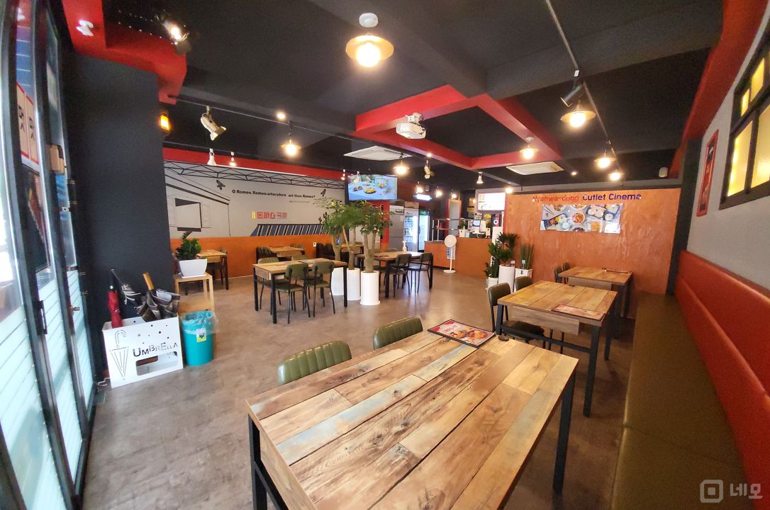 1인 주거단지에 위치한 도곡리 식당 매물의 4번째 사진