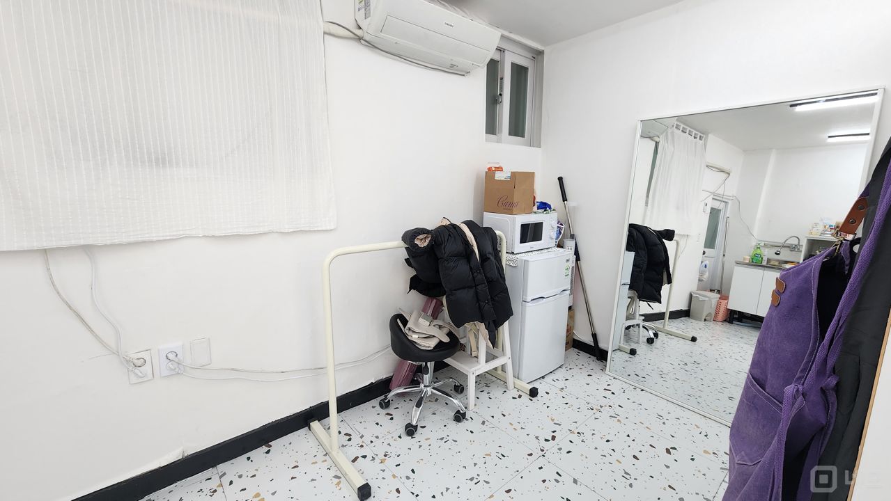 방학동 방학역 역세권, 깔끔한 인테리어, 매출 상승 중인 네일샵 매물의 3번째 사진