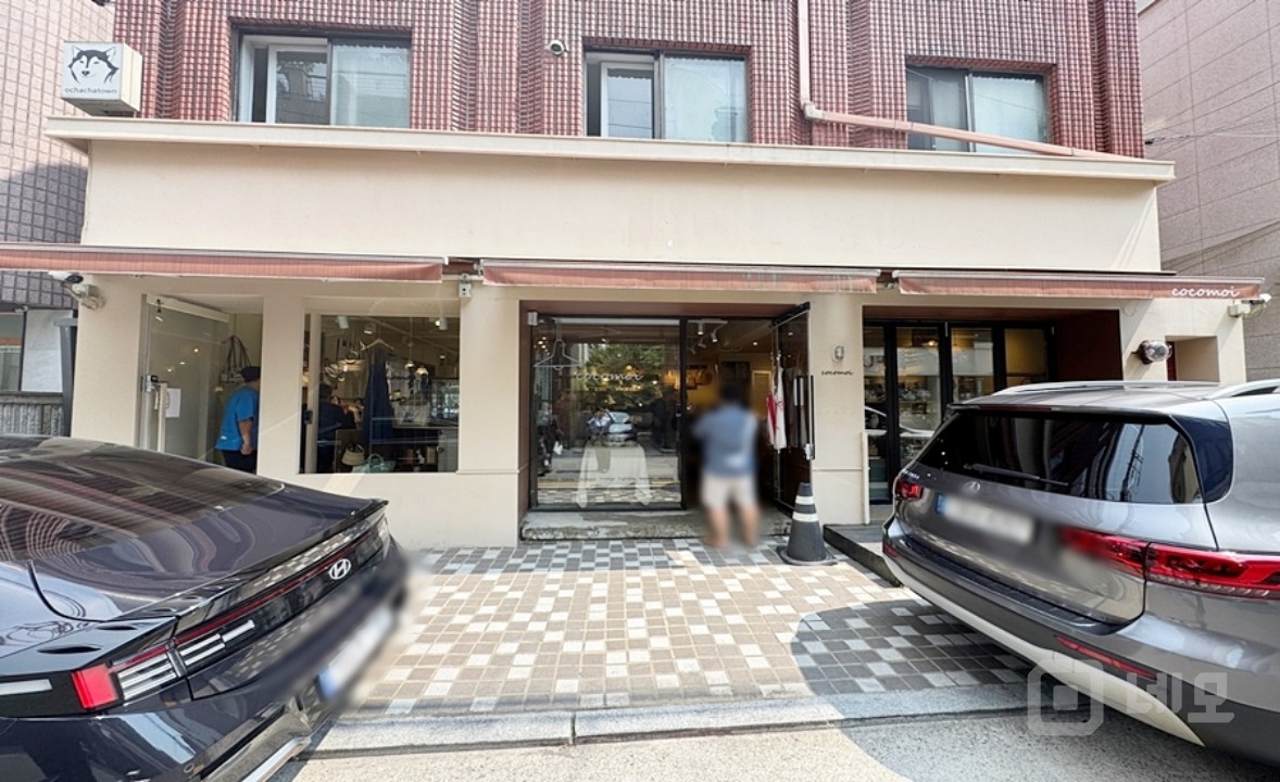양재천 전면 넓은 예쁜 상가  매물의 1번째 사진