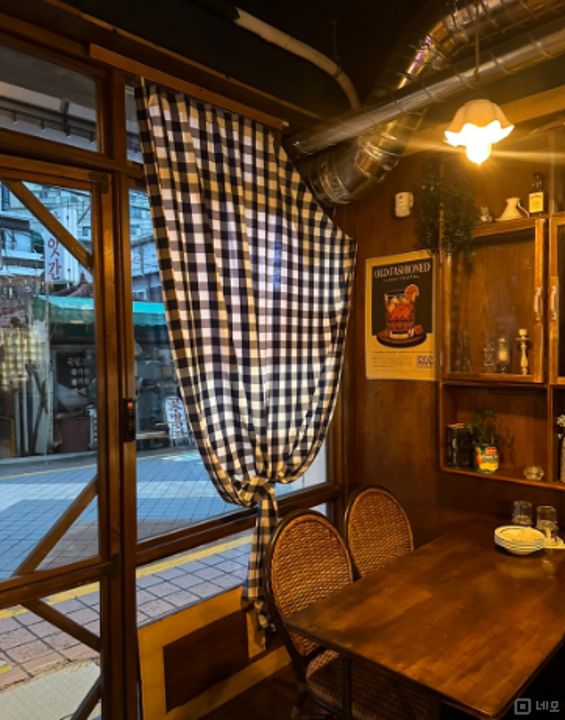 관악구 봉천동 내부 인테리어 좋은 1층 주점 임대 매물의 4번째 사진