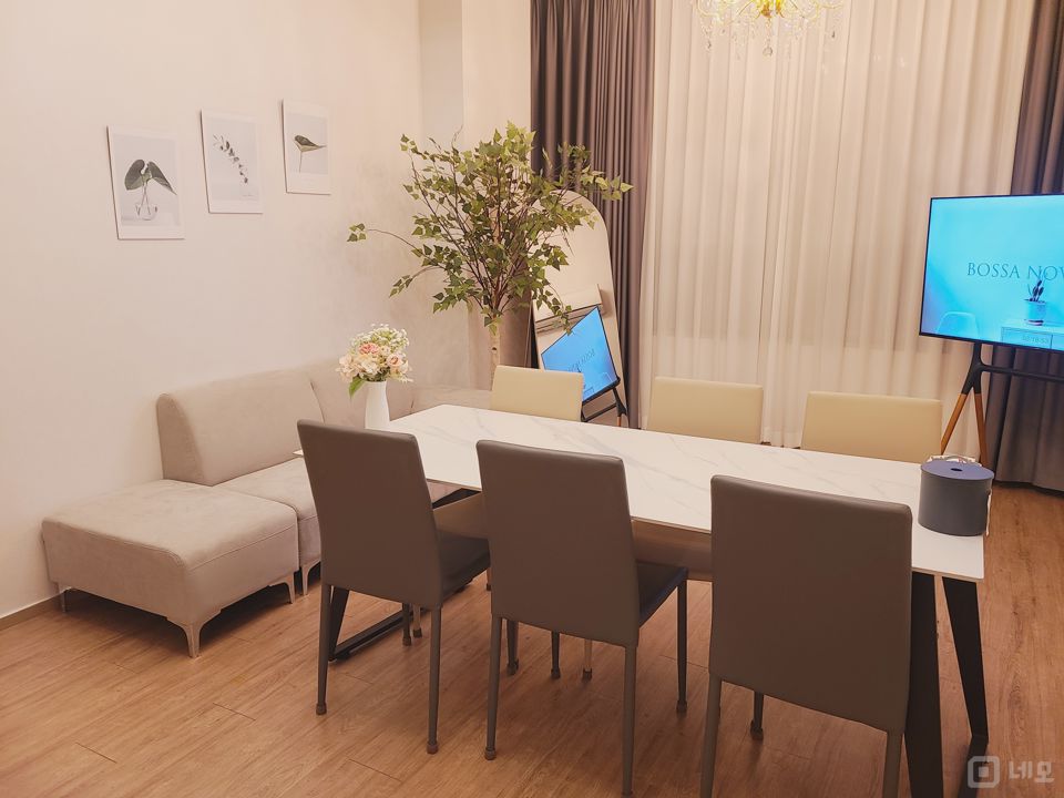 강남역 역세권, 대로변에 위치한 접근성 좋은 서초동 파티룸 매물의 2번째 사진