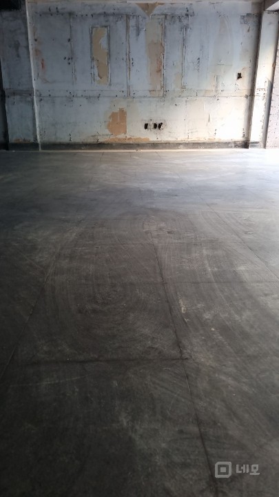 성북세무소 정문앞에있어요. 매물의 8번째 사진