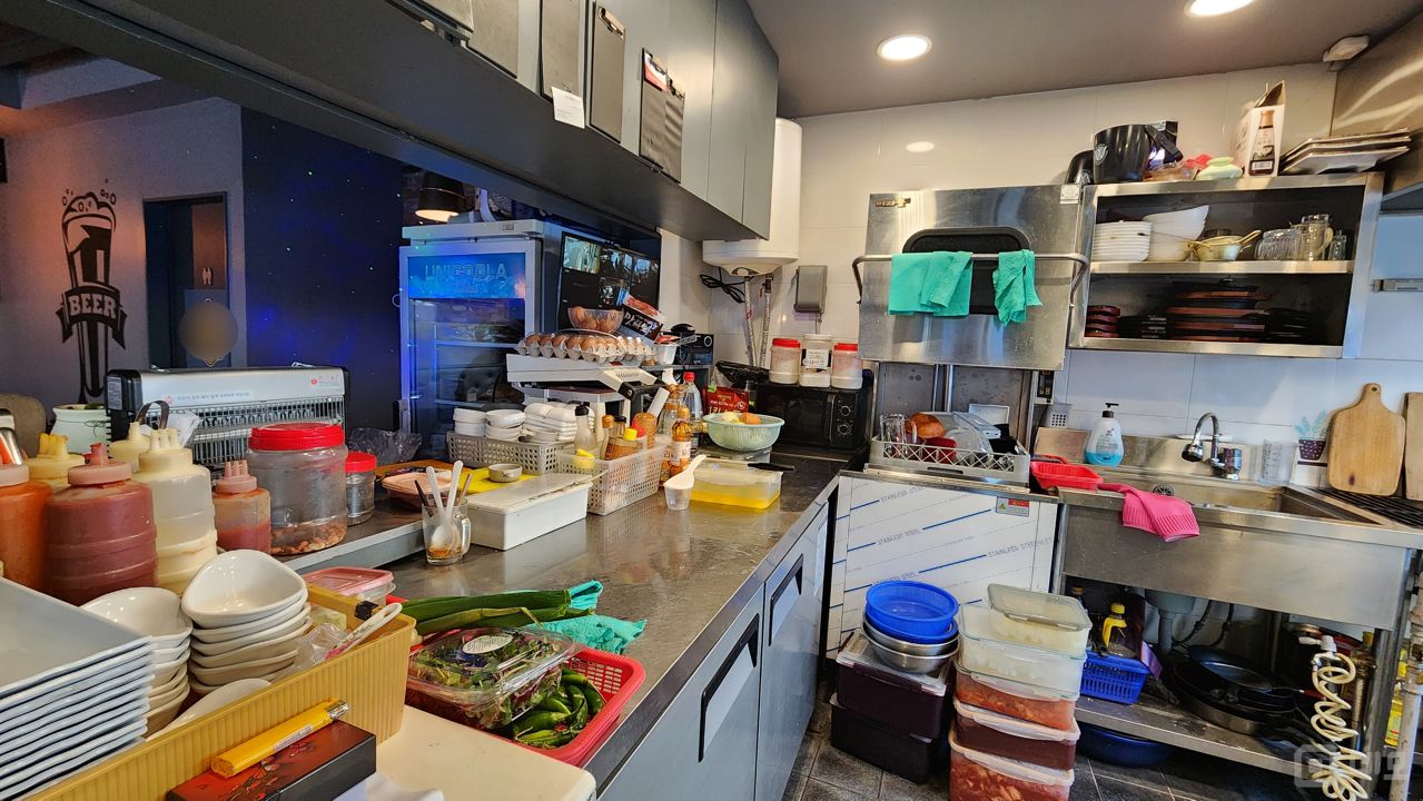 중곡동 용마산역 역세권, 시설, 인테리어 완비된 호프집 매물의 2번째 사진