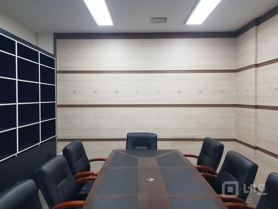 냉난방기옵션풀옵션사무실인테리어작살집기사용가능몸만들어가면되는삼실법인강추 매물의 9번째 사진