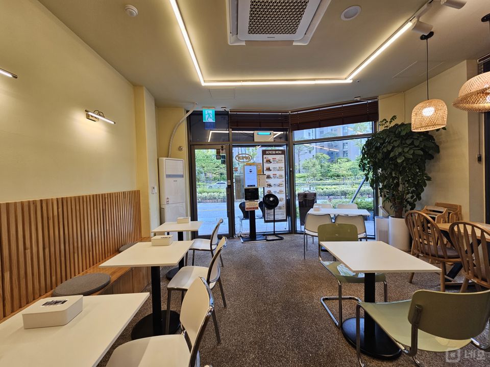 접근성 좋은 대로변 1층, 고덕동 음식점 매물의 3번째 사진