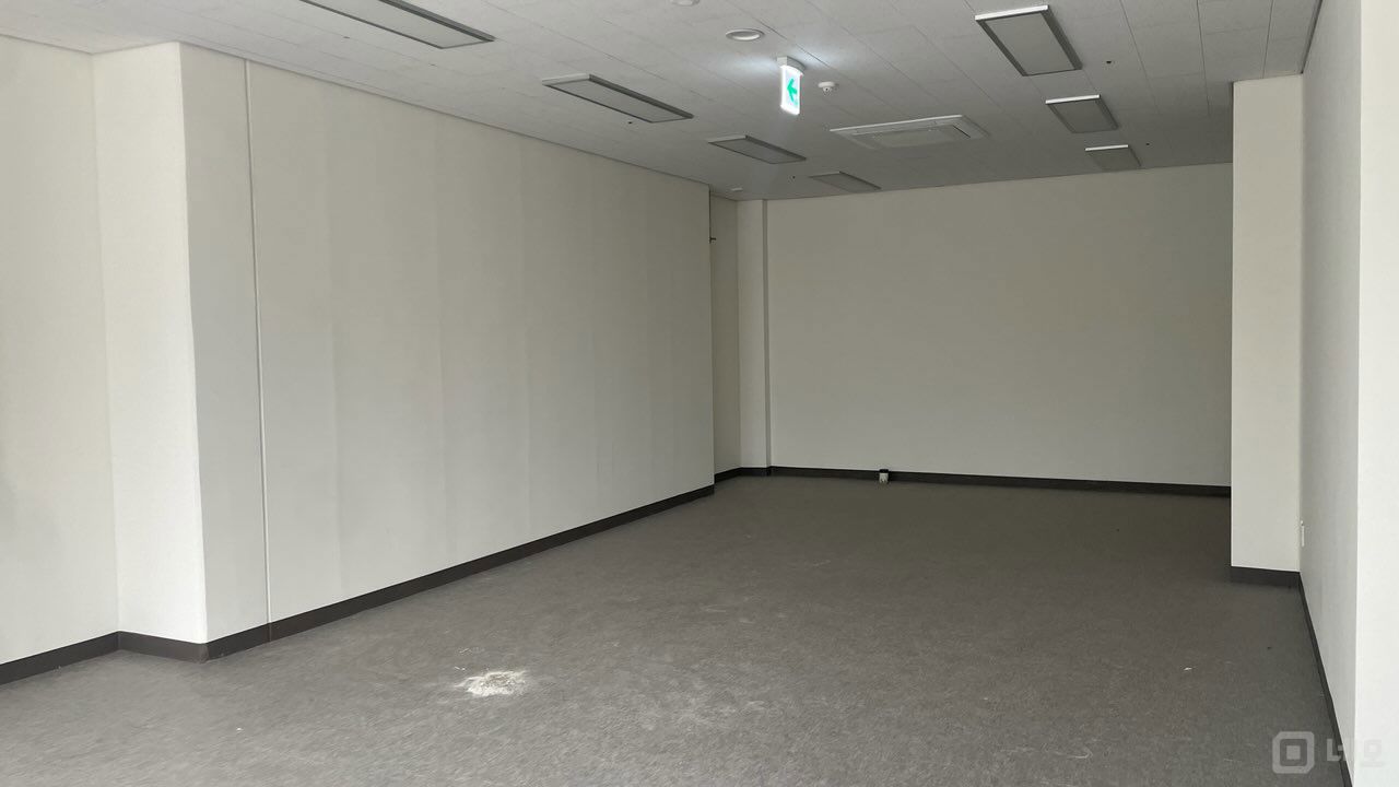 아파트 단지내 권리금 없는 점포. 빠른 입점 가능. 매물의 4번째 사진