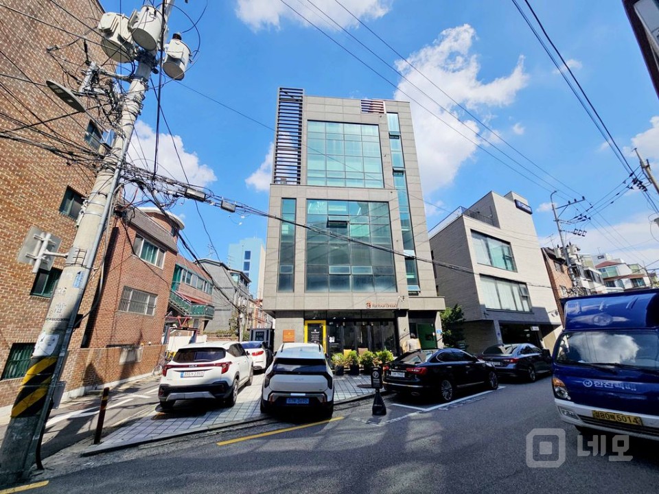 I세븐I 서교동 오피스라인 인테리어 내부룸 완비 매물의 17번째 사진