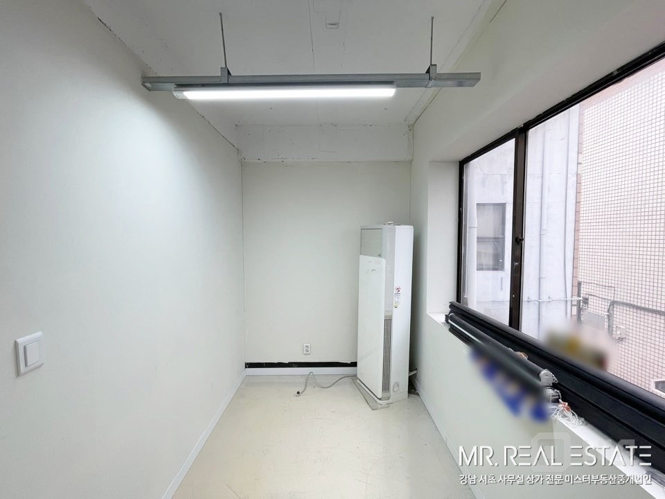 학동역.도보3분.깔끔한화이트톤.사무실 매물의 6번째 사진