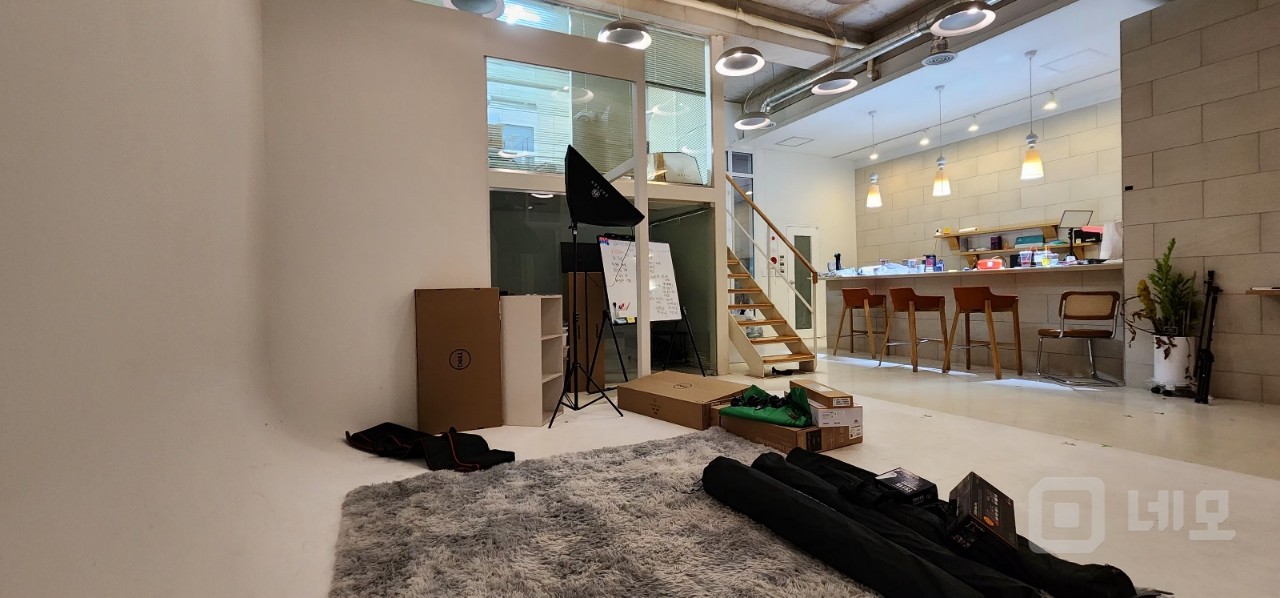 무권리~!! 서교동4M 초고천장 프라이빗 스튜디오 매물의 20번째 사진