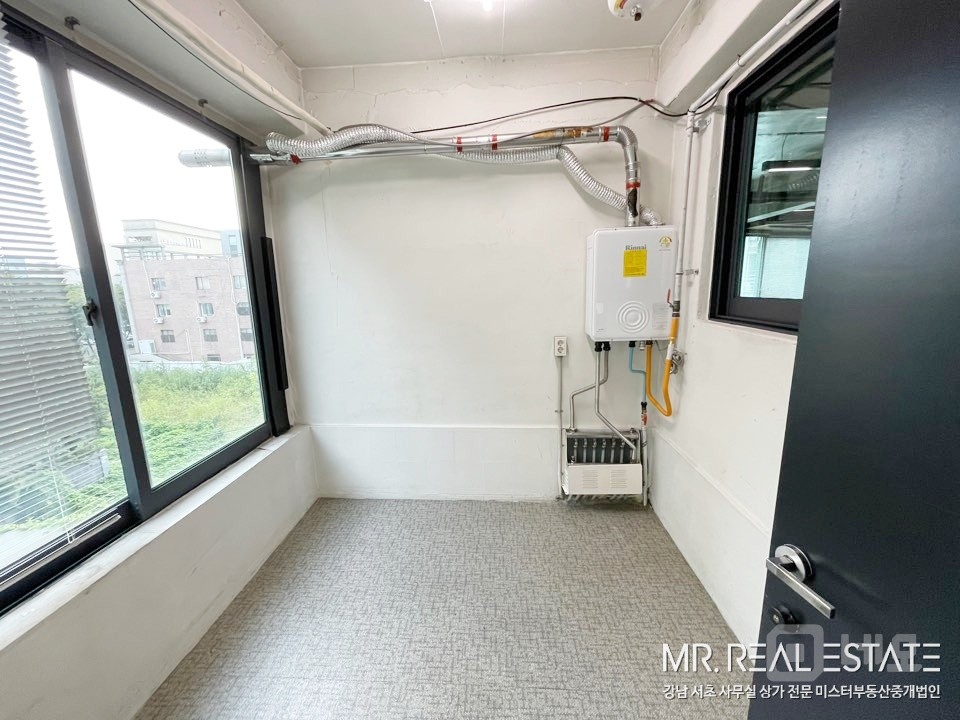 사진有.주차2대.인테리어.냉난방기完.논현역. 매물의 15번째 사진