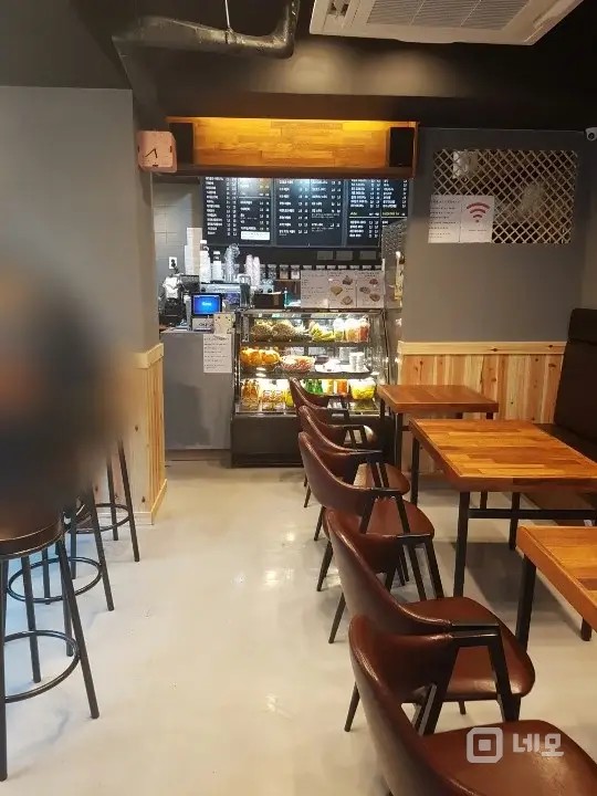 메인상권 코너자리 매물의 1번째 사진