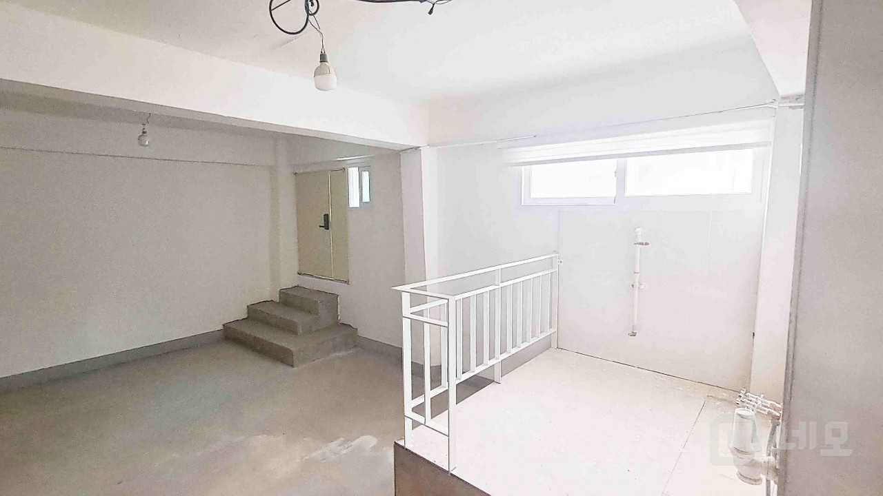 🏭 [답십리역 인근] 리모델링 완료, 저렴한 임대! 매물의 1번째 사진