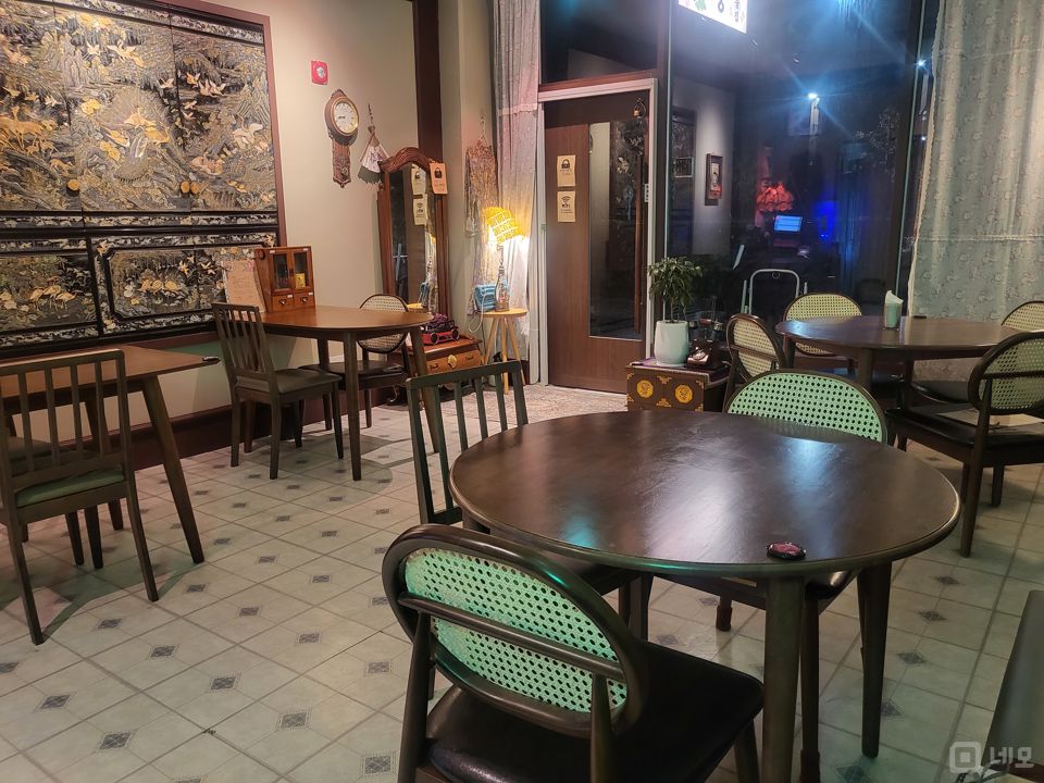 배후수요 탄탄한 새솔동 아파트 단지내 술집 매물의 3번째 사진