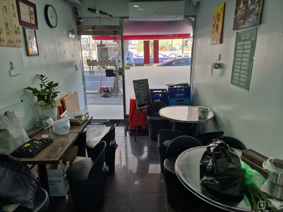 전농동 대로변에 위치한 실내포차 매물의 3번째 사진
