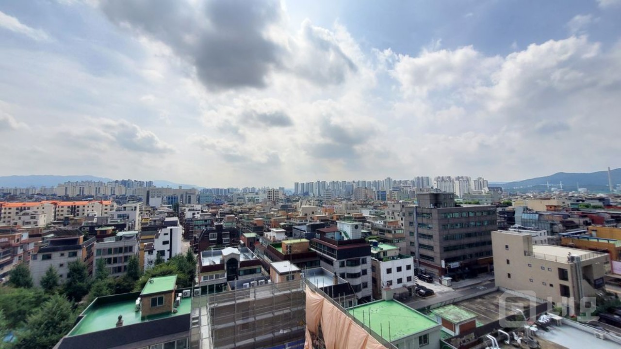 석촌호수길 롯데타워 뷰 8층+루프탑 상가사무실 매물의 10번째 사진