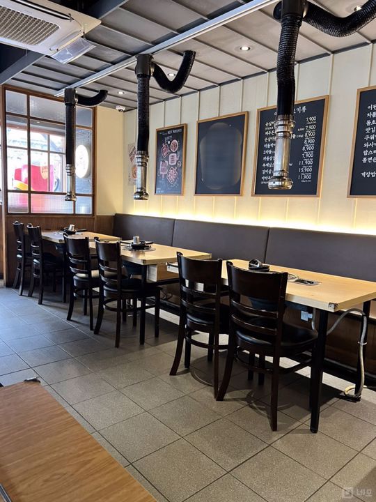 유동인구 많은 신정동 고깃집 매물의 2번째 사진