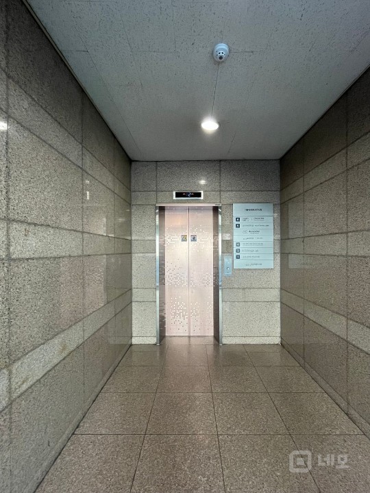 한남오거리 대로변, 최상의 입지, 대형 사무실, 주차 3대 매물의 12번째 사진