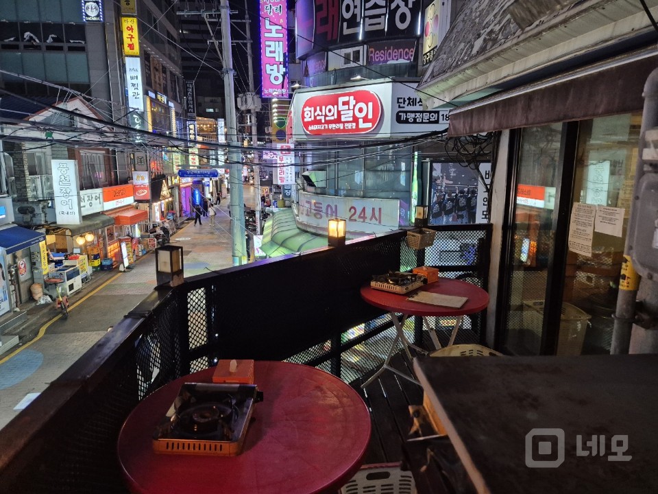 핵심 위치! 논현동 메인 상권의 검증된 맛집을 이어갈 기회! 매물의 5번째 사진