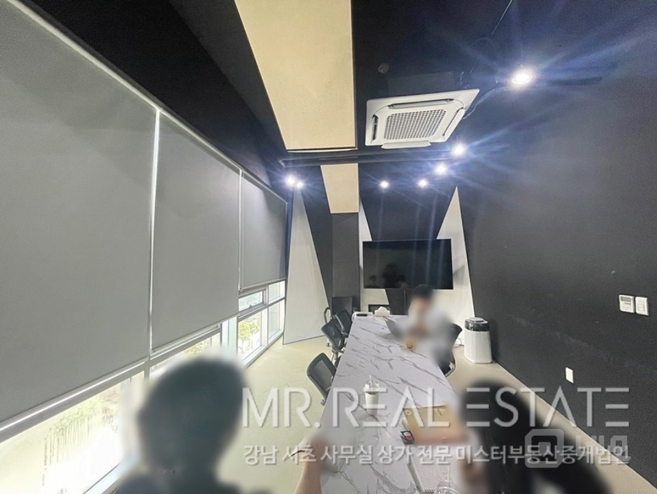 역삼역 2분.주차2대무료.채광우수.S급내외관컨디션 매물의 9번째 사진