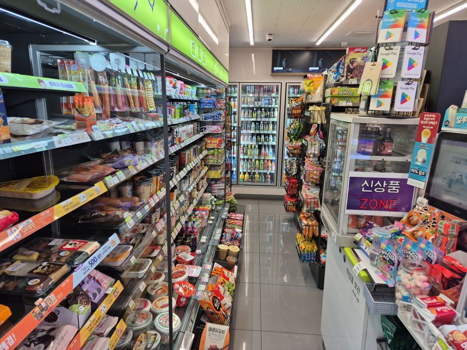 오류동 단지내 상가에 위치한 편의점 매물의 1번째 사진