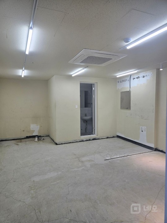 이대역 초역세권 가시성좋은 1층상가 매물의 3번째 사진