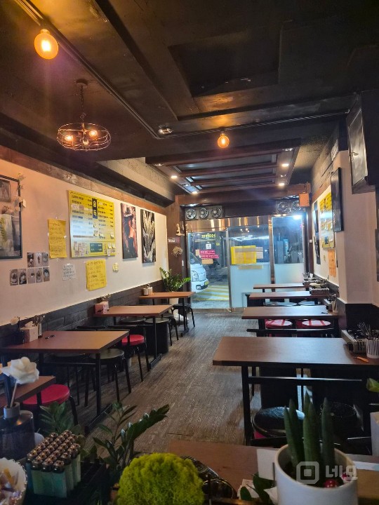 역세권 도로옆 아담한공간 매물의 1번째 사진