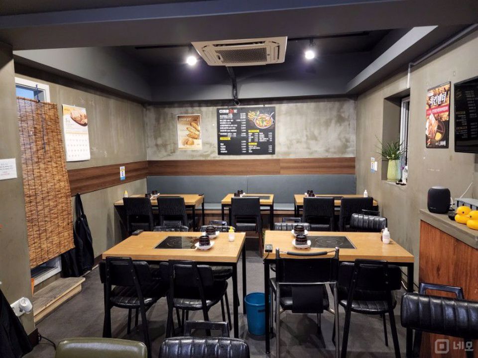 단골고객 확보, 떡볶이 맛집으로 유명한 가락동 분식점 매물의 1번째 사진