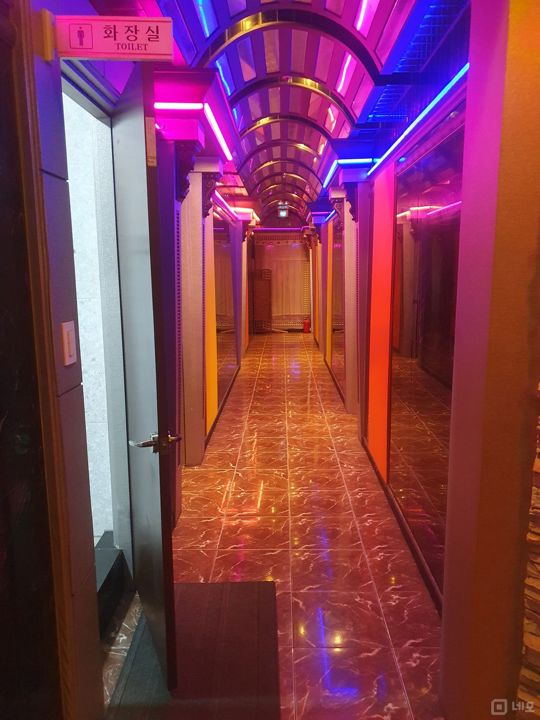 화곡동 까치산역 복개천 먹자골목 초입 노래방 매매 매물의 11번째 사진