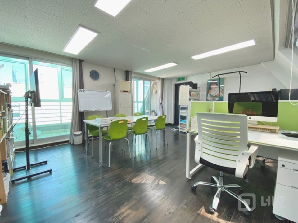 SY 무권리 메세나 폴리스 인근 가성비 좋은 유니크한 사무실 매물의 3번째 사진