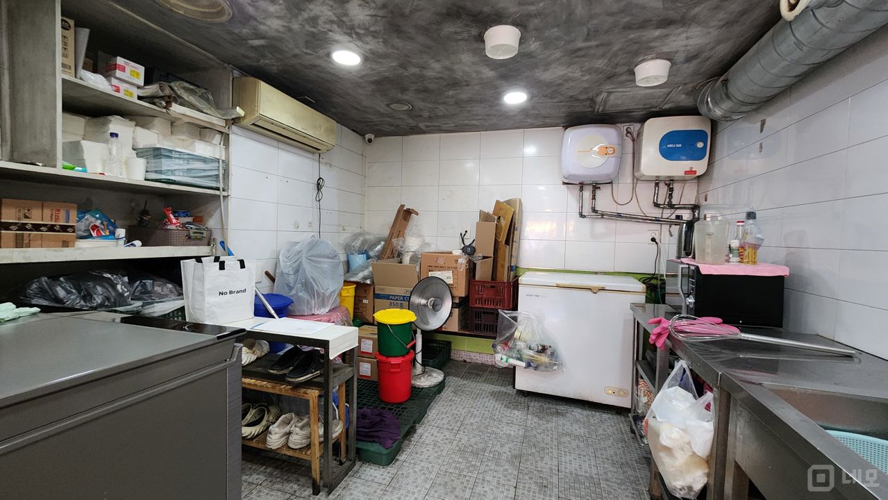 대치동 한티역 역세권, 시설, 인테리어 완비된 닭강정집 매물의 5번째 사진