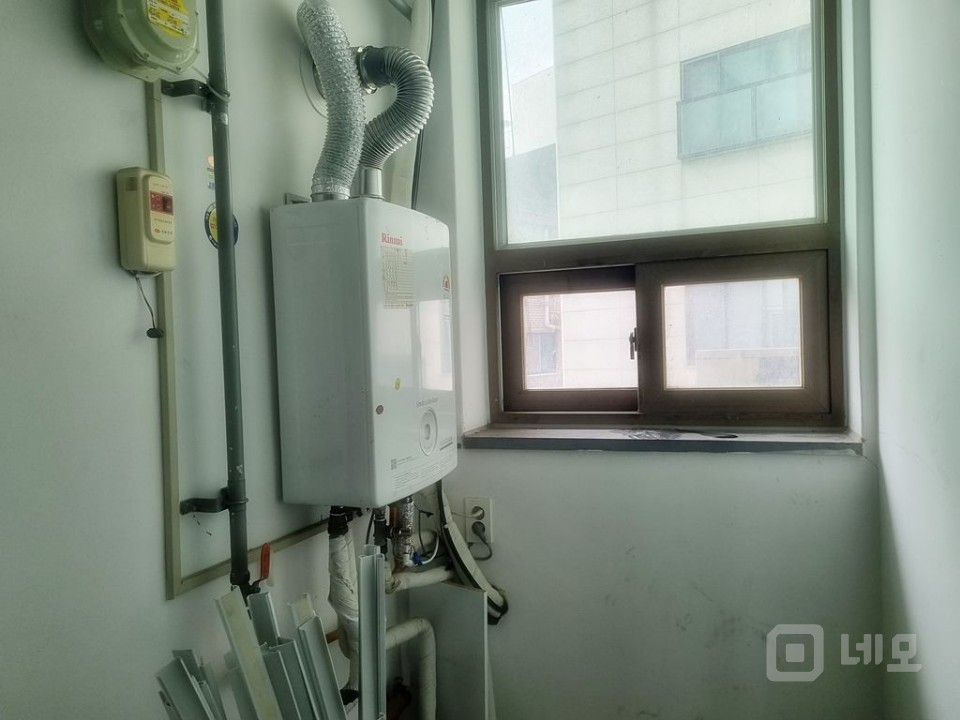 홍대 망원역세권 서교동 도로변 가성비.컨디션 좋은 사무실!! 매물의 11번째 사진