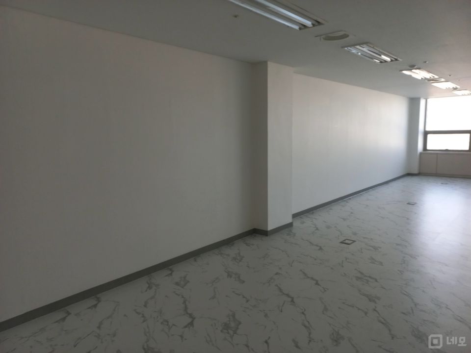 동대문역사문화공원역14번출구 도보 1분거리에 위치한 을지로 6가 사무실 매물의 2번째 사진