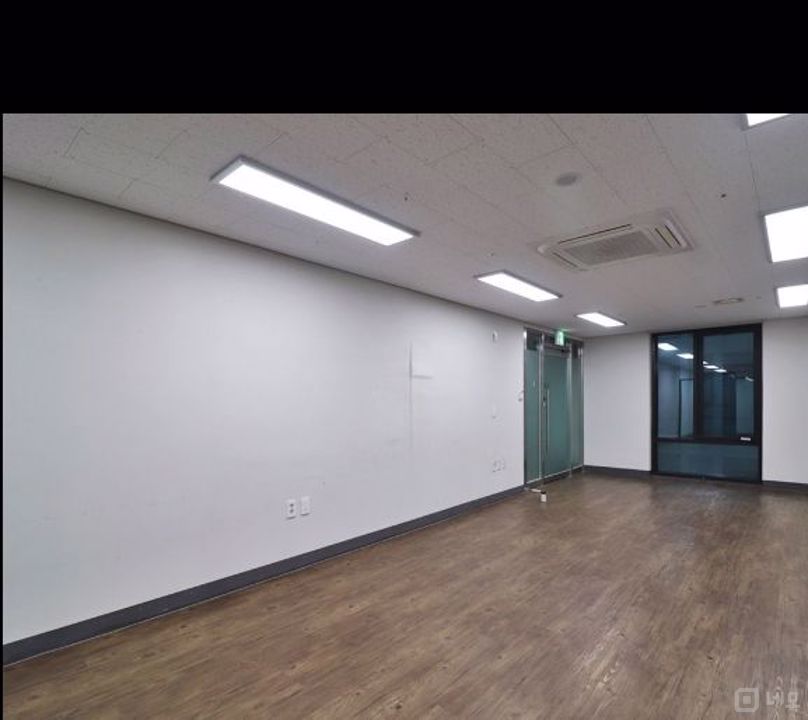 룸인테리어 이쁜 중형 사무실 실사용 16P 매물의 6번째 사진