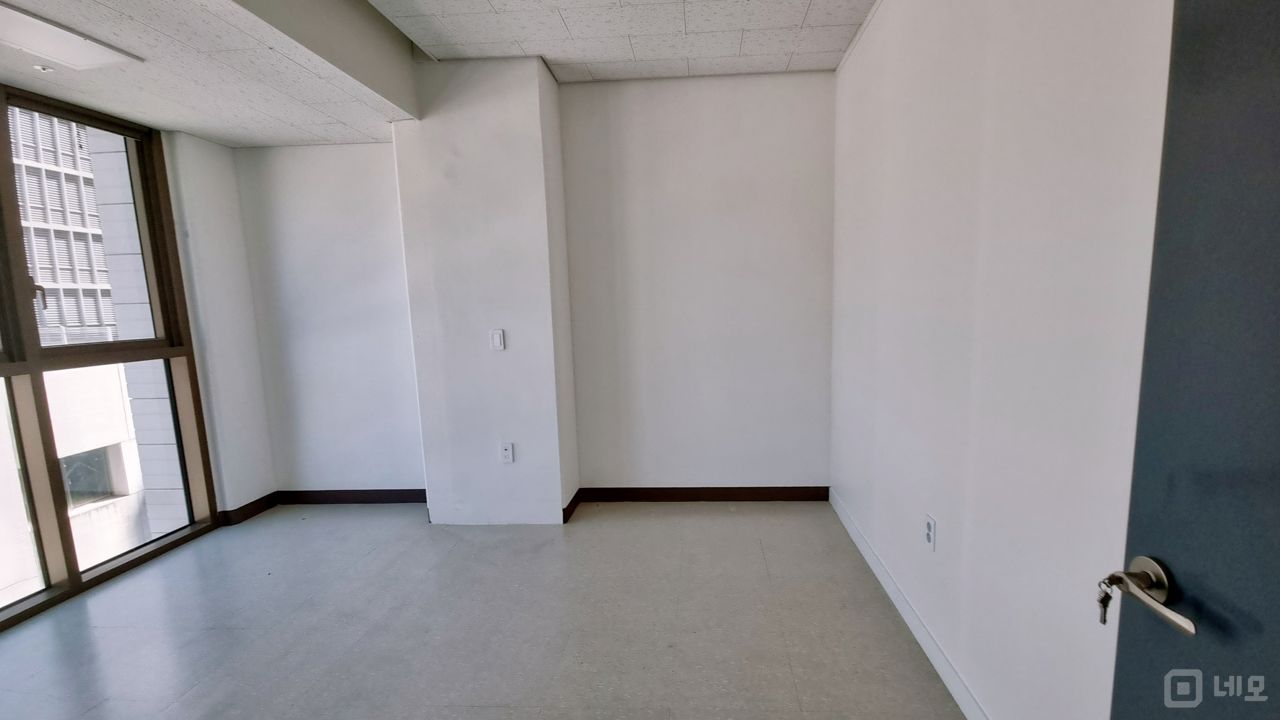 전용28 룸3 탕비 신축 인프라 최상 지산건물 매물의 9번째 사진