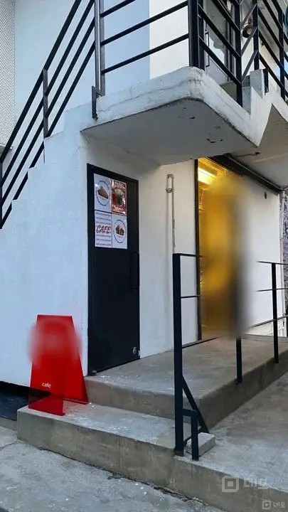 연남동 벚꽃길에 위치한 감성카페 매물의 8번째 사진