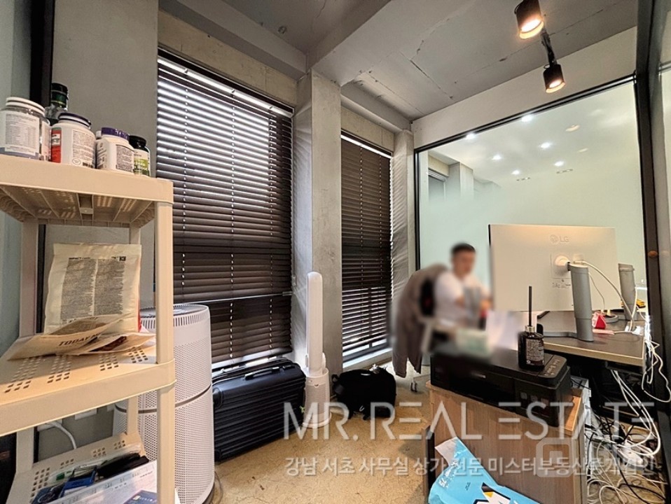 논현역3분초역세권.세련된내외관ACE매물.인테리어완비.지정주차2대 매물의 11번째 사진