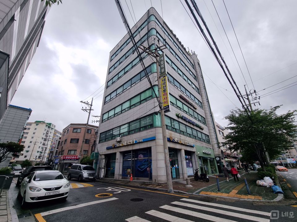 대림동 사거리 대로변 코너에 취한 공실 매물의 9번째 사진