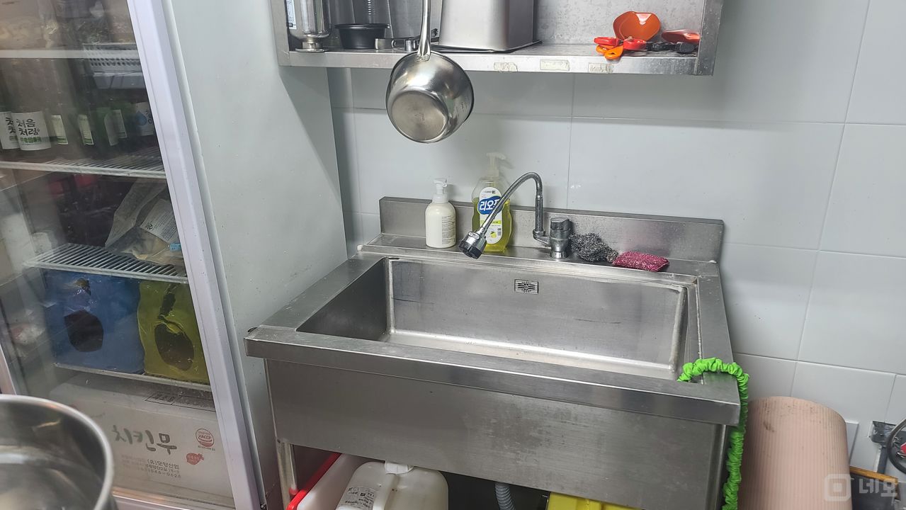 배후수요 풍부한 정왕동 아파트 단지내 치킨집 매물의 2번째 사진