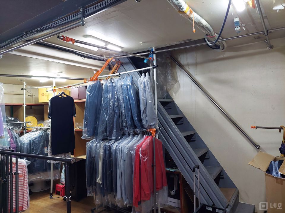 지하철 입구 바로 옆 초역세권 접근성 100점 매물의 3번째 사진